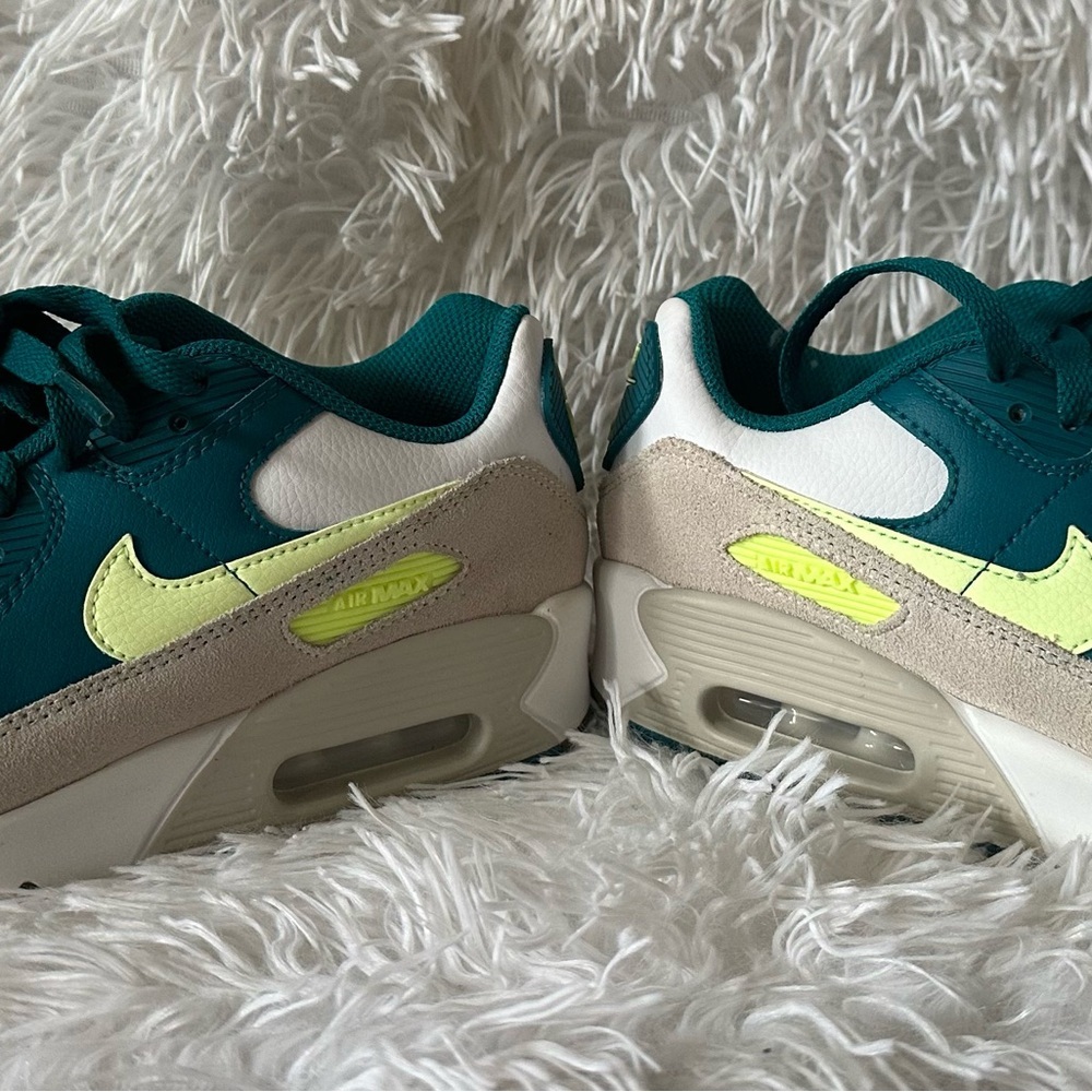 Nike Air Max 90 LTR Big Kids’ Shoes size 5Y or 6.5 Woman’s - Picture 7 of 9